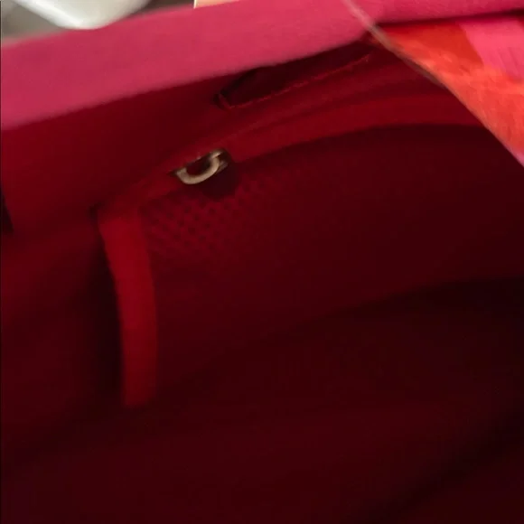 Stylish summer salt Pink and Red Women's Tote Bag - Picture 6 of 7